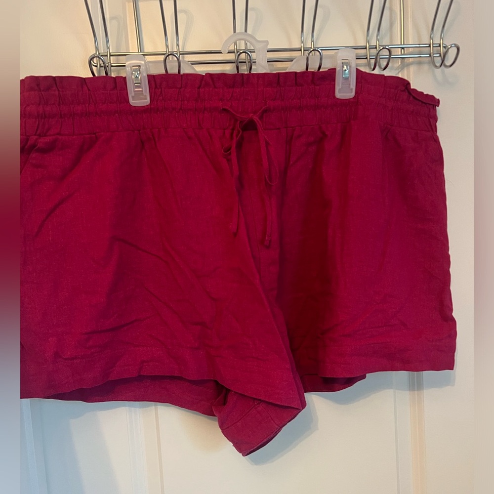 Linen shorts